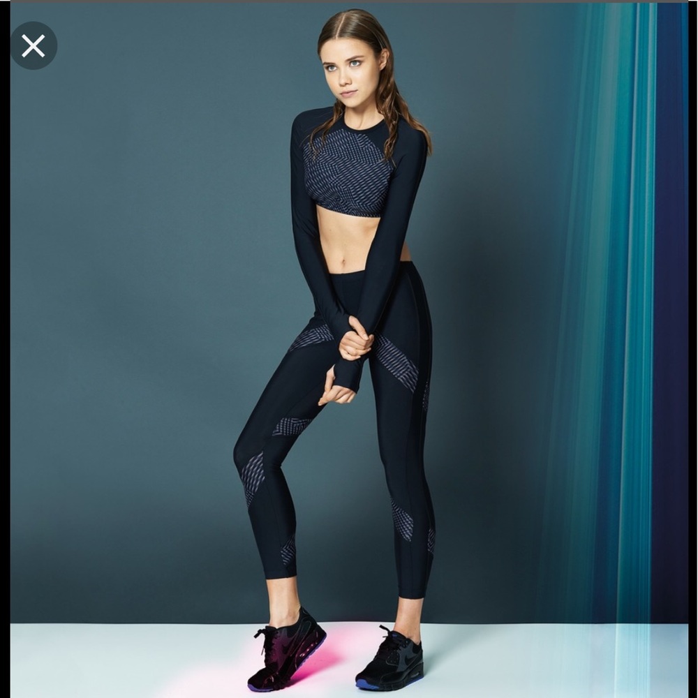 Koral Active Levitate Crop Top Shadow/Black NEW!